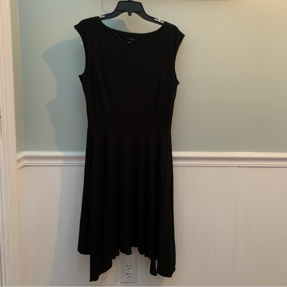 Ann Taylor Solid Black Dress. Women’s 10.